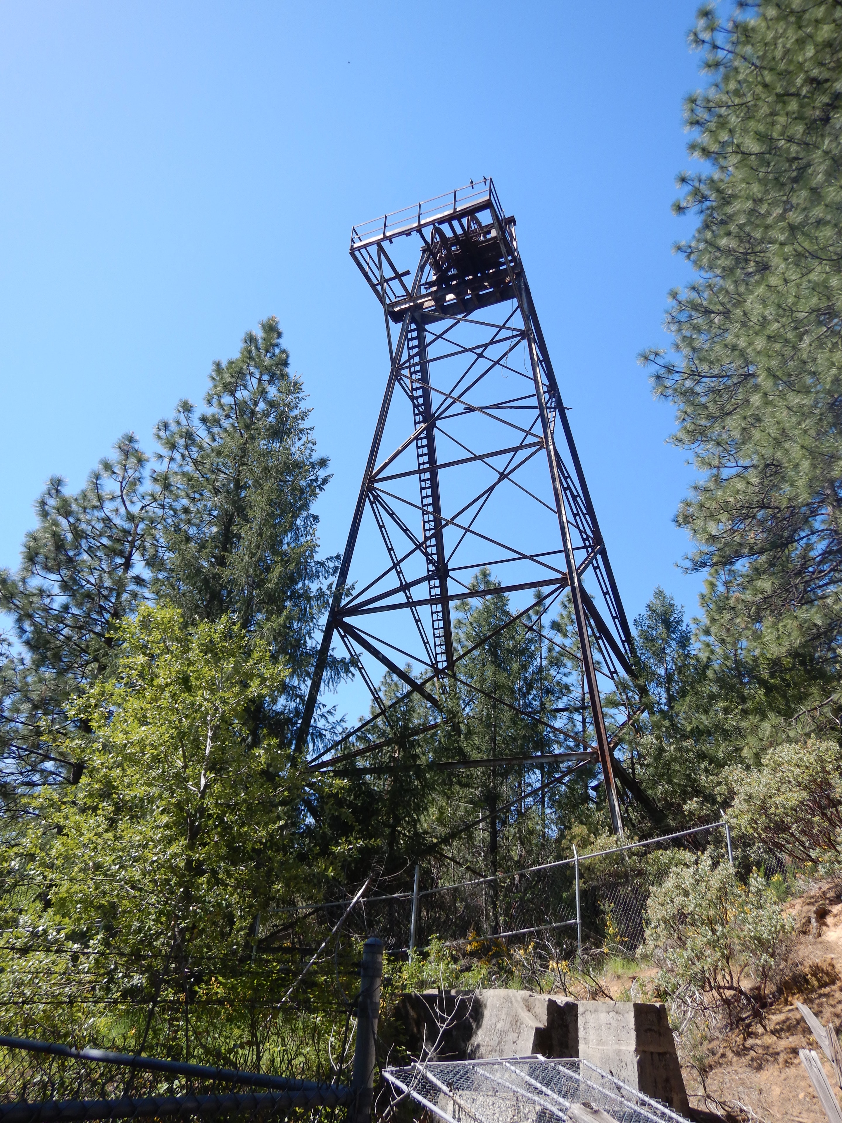 Sierra Nevada foothills landscape
